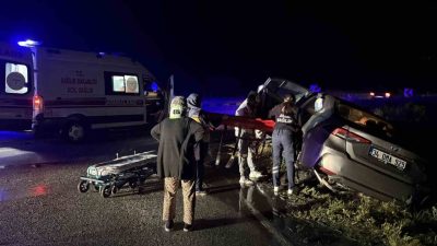 Kastamonu’nun Tosya ilçesi D100 karayolunda otomobilin refüje çarpması neticesinde meydana