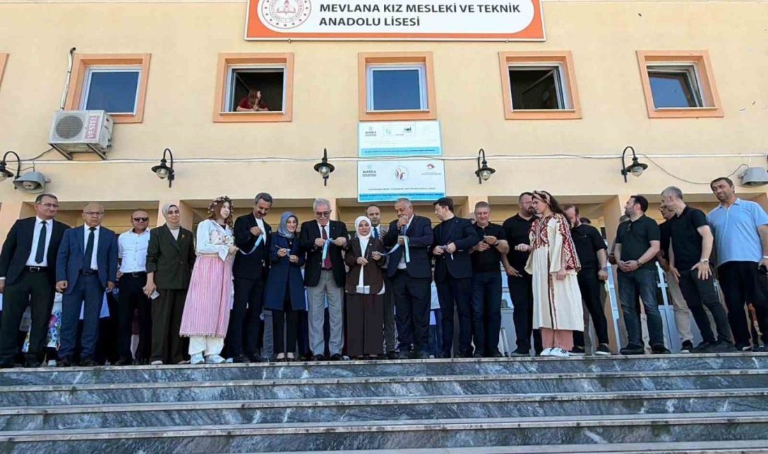 DTSO’dan lisenin kütüphanesine tefrişat TOBB’un Türkiye genelinde meslek liselerini Ticaret ve Sanayi Odaları ile