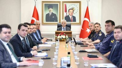 Düzce genelinde alınan güvenlik tedbirleri ve asayiş uygulamalarının değerlendirildiği Genişletilmiş