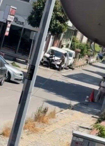 Sakarya’nın Adapazarı ilçesinde eşini takip ederek rahatsız ettiğini iddia ettiği