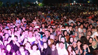 Gebze’de organize edilen “Geleneksel Gebze Aile Şenliği”, renkli görüntülere sahne