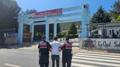 Bilecik’te göçmen kaçakçılığı suçundan aranan şahıs yakalandı. Edinilen bilgilere göre,
