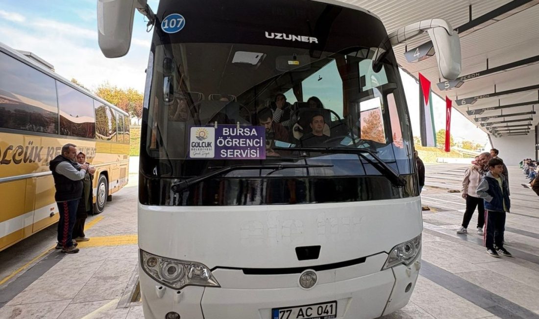 Gölcük Belediyesi tarafından üniversite öğrencilerine yönelik düzenlenen ücretsiz şehirler arası