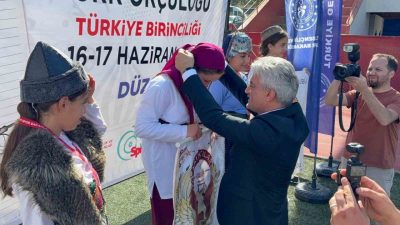 Düzce’nin Akçakoca ilçesinde düzenlenen Okul Sporları Geleneksel Türk Okçuluğu Türkiye