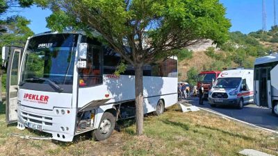 Bilecik’te işçi servisi ile hafif ticari aracın çarpışması sonucu meydana