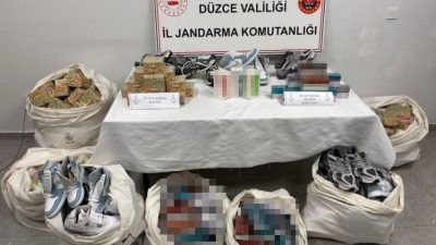 DÜZCE(İHA) – Düzce’de jandarma ekiplerince kaçakçılıkla mücadele kapsamında düzenlenen operasyonda,