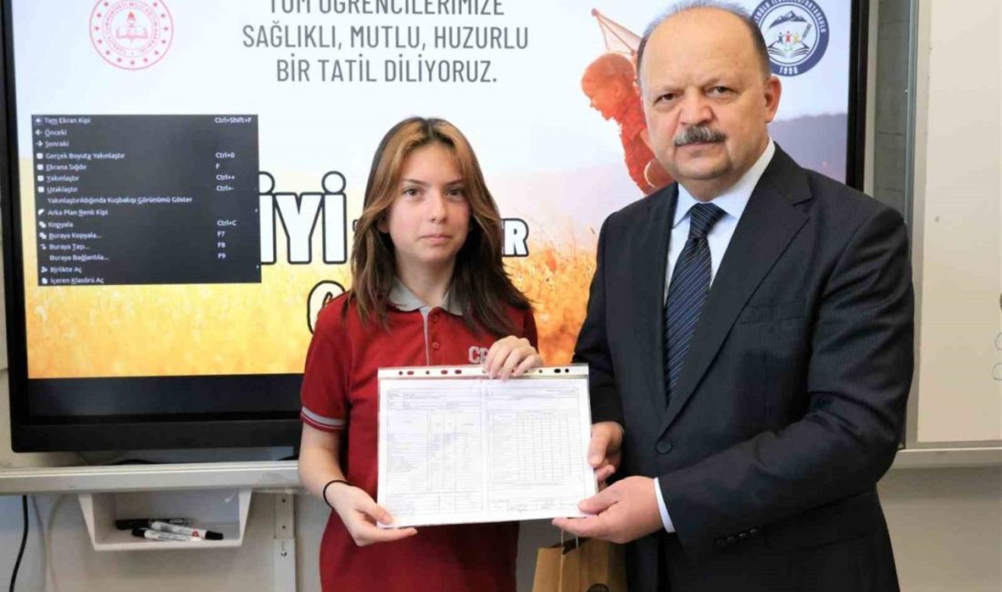 Kastamonu’da il genelinde 52 bin 407 öğrenci karnelerini alarak yaz