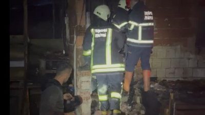 Kastamonu’nun Taşköprü ilçesinde çıkan ev yangını itfaiye ekipleri tarafından söndürüldü.