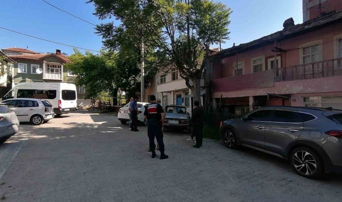 Kastamonu’da uyuşturucu operasyonu: 2 gözaltı Kastamonu’nun Hanönü ilçesinde jandarma ekiplerince üç ayrı adreste gerçekleştirilen uyuşturucu