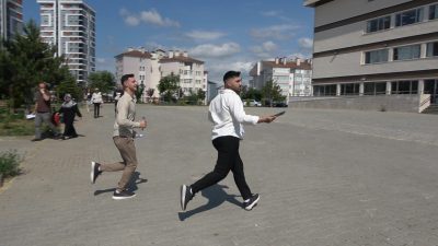 Kastamonu’da Yükseköğretim Kurumları Sınavı’nın birinci oturumu Temel Yeterlilik Testi’ne giren