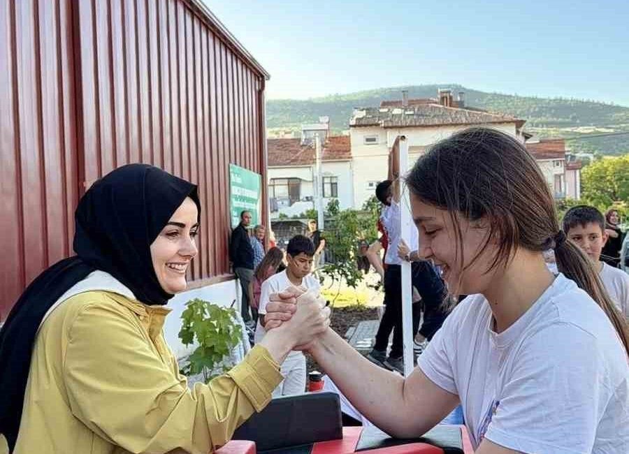 Bilecik’in Gölpazarı ilçesinde Kaymakam Feyza Nur Kılıç, Gençlik ve Spor