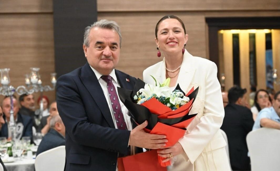 Bilecik’in Bozüyük ilçesinde Bozüyük Kaymakamı Adem Öztürk için veda yemeği