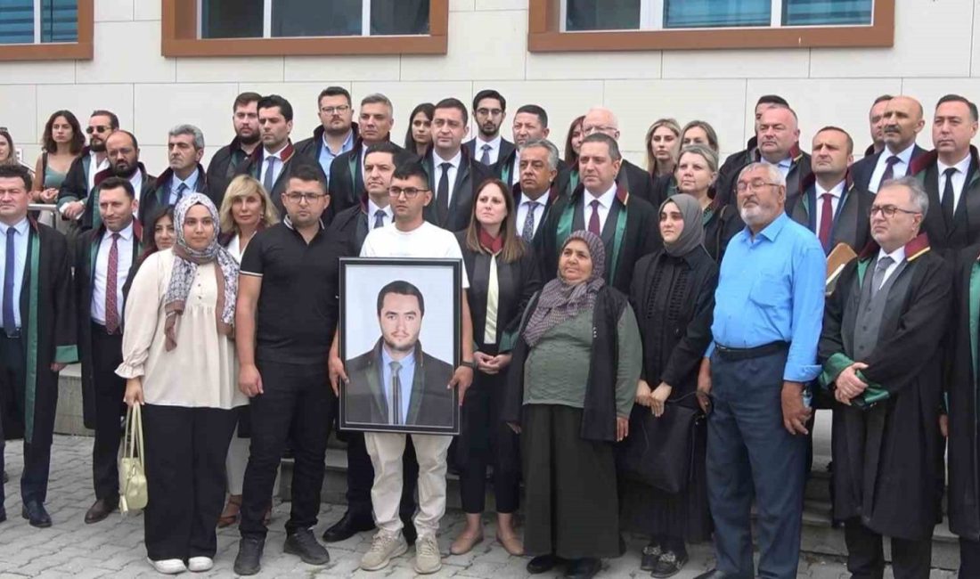 Yalova SGK İl Müdürlüğü binasında kendisini icraya veren kurum avukatı