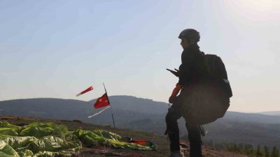 Sakarya’nın dünyaca ünlü yamaç paraşütü merkezi, konumu ve coğrafi avantajlarıyla