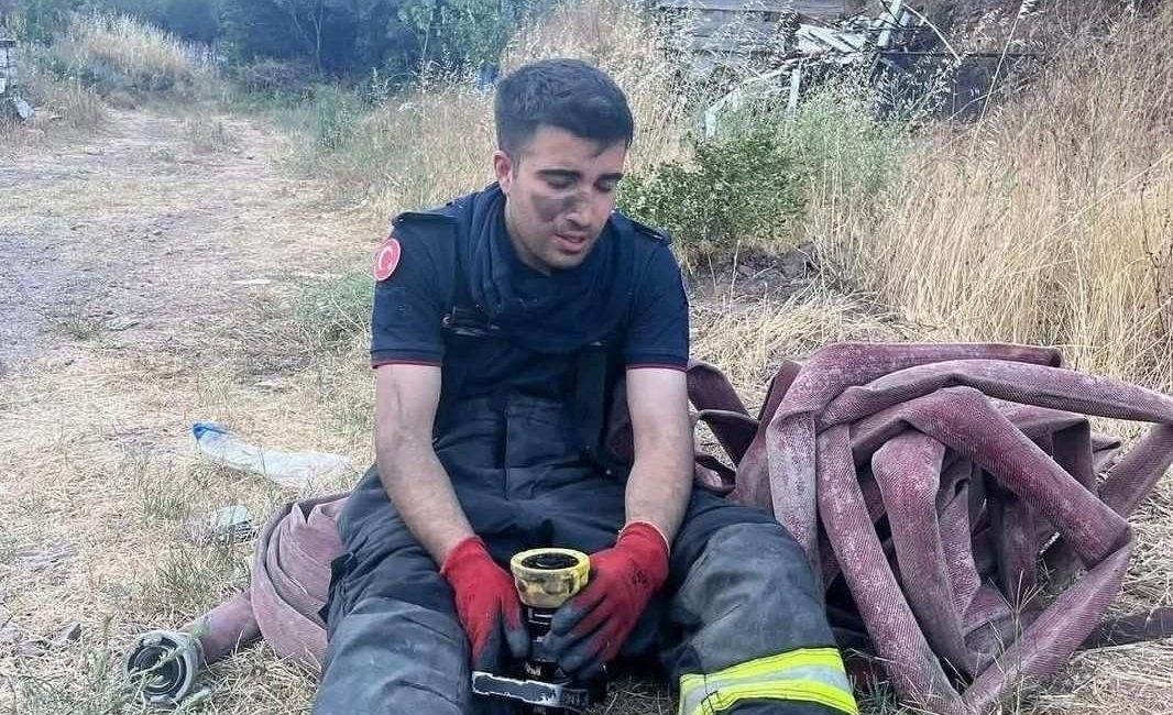 Kocaeli İtfaiyesi son 1 yılda 13 bin 585 olaya müdahale etti Kocaeli Büyükşehir Belediyesi İtfaiye Dairesi Başkanlığı, son 1 yılda 13