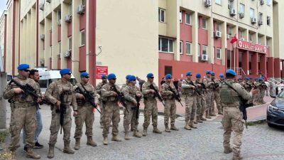 Kocaeli’de rüşvet ve tefecilik suçlarına karıştıkları iddiasıyla gözaltına alınan 18