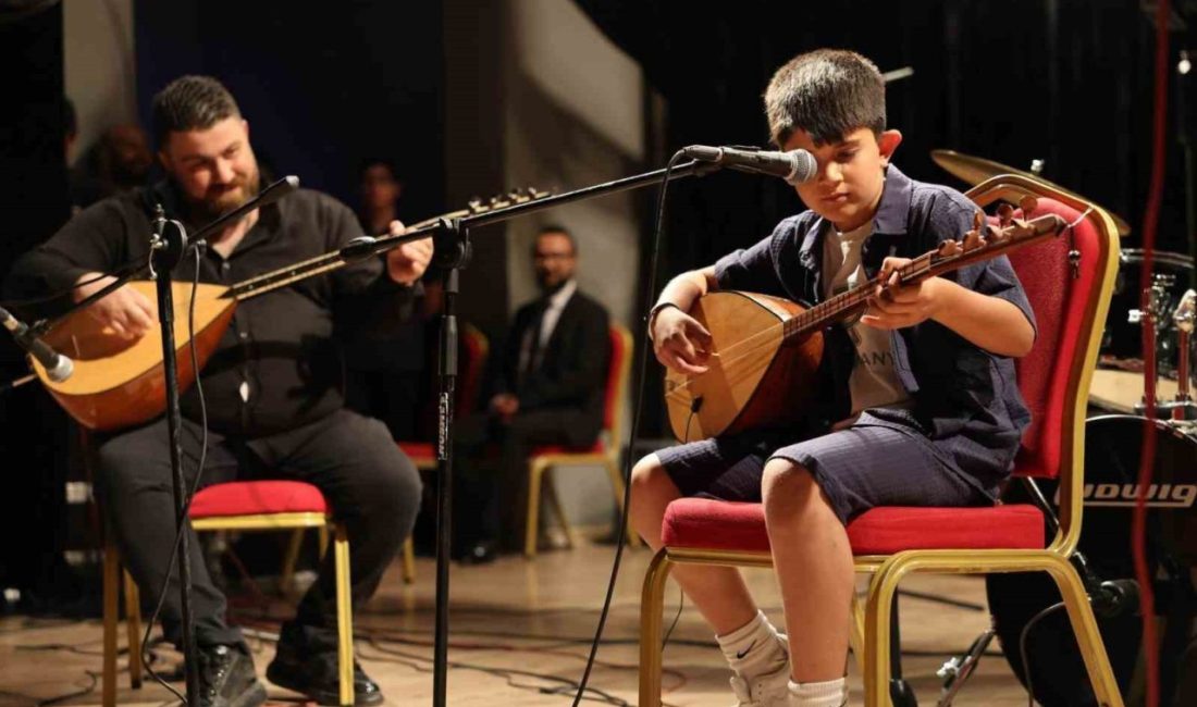 Körfez Belediyesi Sanat Merkezi kursiyerlerinin hazırladığı yıl sonu konseri ilgi