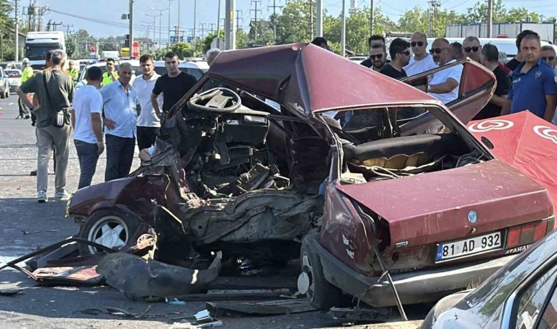 Düzce’de AK Parti Düzce Milletvekili Ercan Öztürk’ün kullandığı otomobil, bir