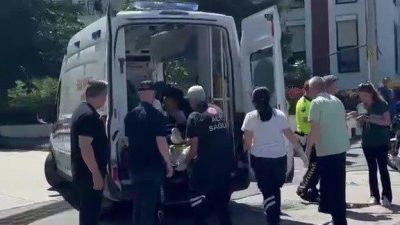 Düzce’nin Akçakoca ilçesinde otomobil ile motosikletin karıştığı kazada motosiklet sürücüsü