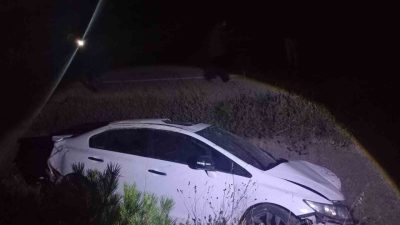 Bilecik’te kontrolden çıkarak su kanalına düşen otomobildeki 1 kişi ağır,