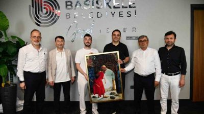Başiskele Belediye Başkanı Yasin Özlü, esnafla bir araya gelerek istişare