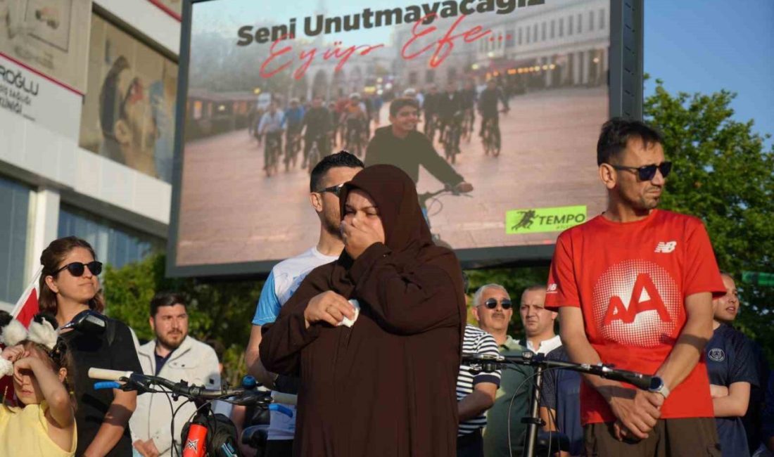 Kocaeli’de, 7’nci kattaki evlerinde düşerek hayatını kaybeden 13 yaşındaki Eyüp