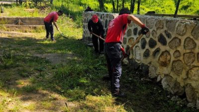 Kocaeli Büyükşehir Belediyesi, Gölcük Şevketiye Mahallesi’nde bulunan çeşmede gerçekleştirdiği yenileme