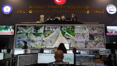 Ulaşım ve sanayi ağlarının yoğun olduğu Kocaeli’de polis ekipleri, kamu