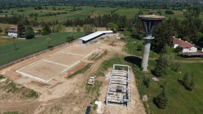 Kastamonu’nun Taşköprü ilçesinde inşa çalışmalarına devam edilen Atlı Turizm Merkezi’nde