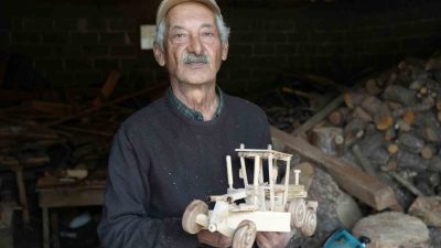 Kastamonu’nun Daday ilçesinde bir vatandaşın torunu için yaptığı oyuncak iş