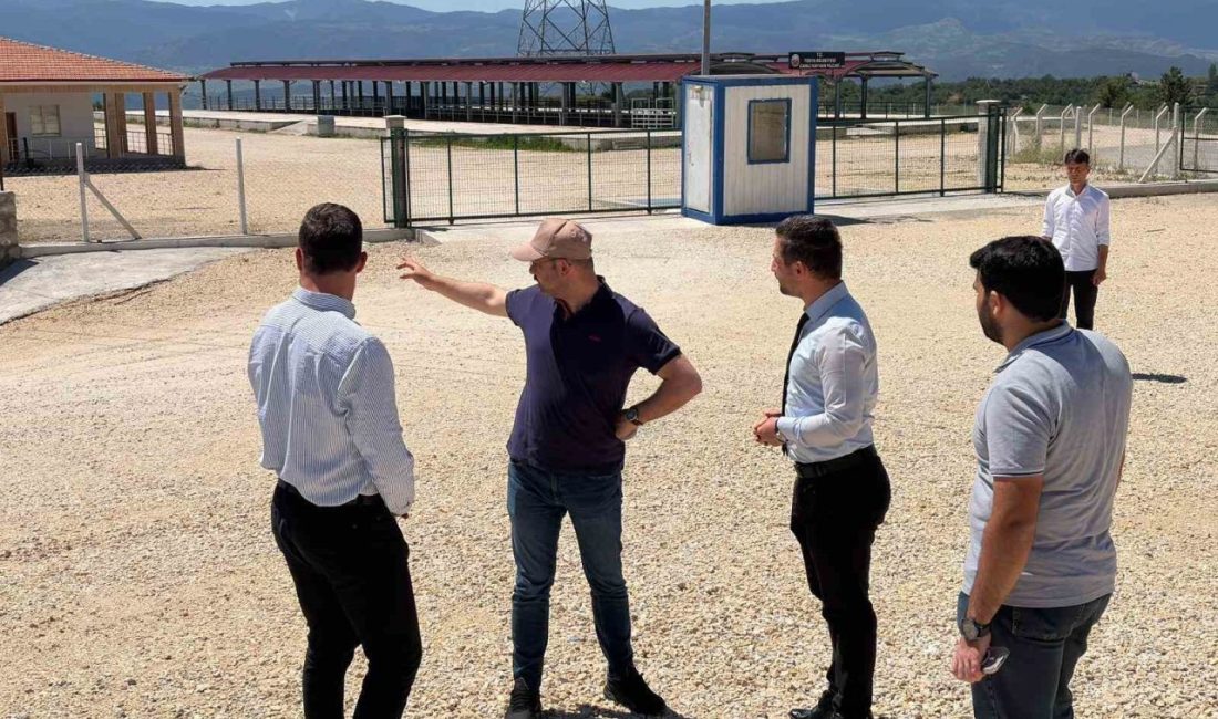 Tosya’da yeni çevre yolu için saha incelemesi yapıldı Tosya Belediye Başkanı Volkan Kavakligil, çevre yolu projesi kapsamında sahada