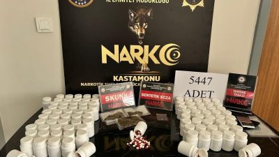 Kastamonu’da düzenlenen uyuşturucu operasyonunda gözaltına alınan sanıkların, 15 yıldan 22