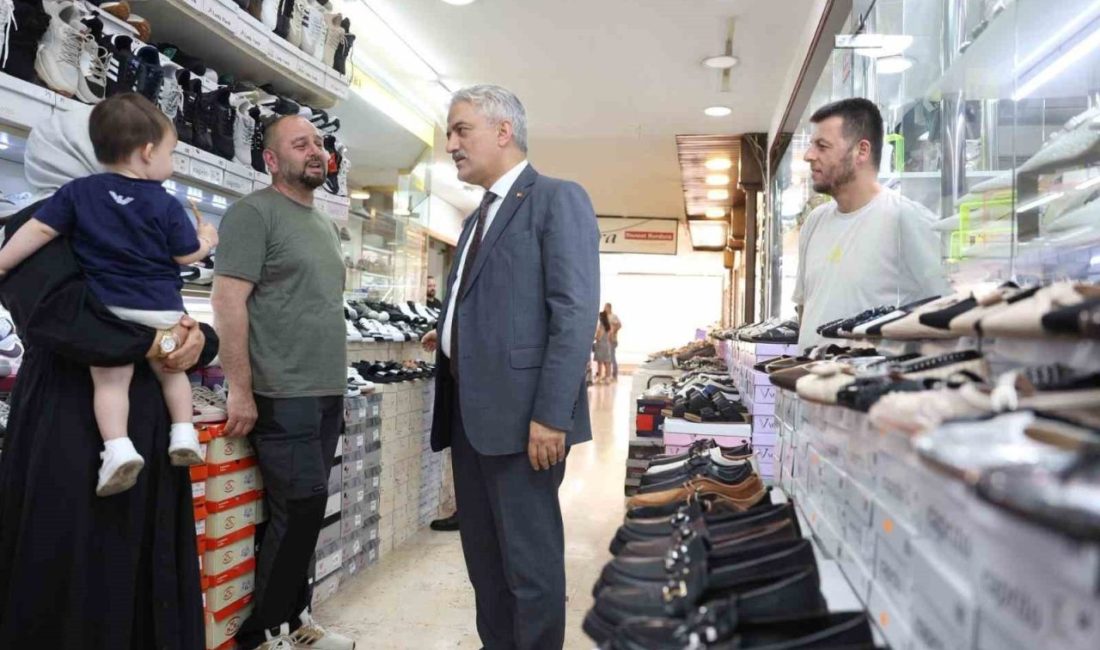 Düzce Valisi Mehmet Makas, Cedidiye Mahallesi İstanbul Caddesi’nde faaliyet gösteren