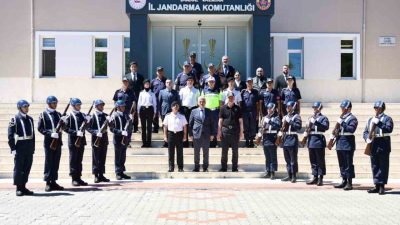 DÜZCE(İHA) – Düzce Valisi Mehmet Makas jandarma teşkilatının 187. kuruluş