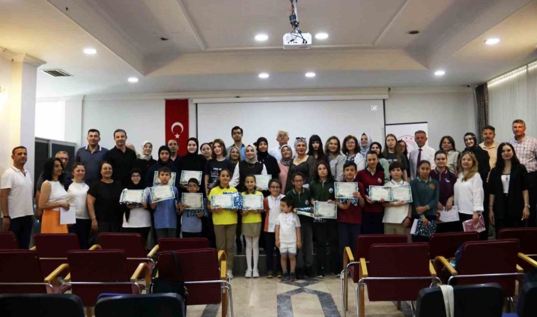 Yalova’da Dilimizin Zenginlikleri ödül töreni Millî Eğitim Bakanlığı tarafından yürütülen Dilimizin Zenginlikleri Projesi kapsamında düzenlenen