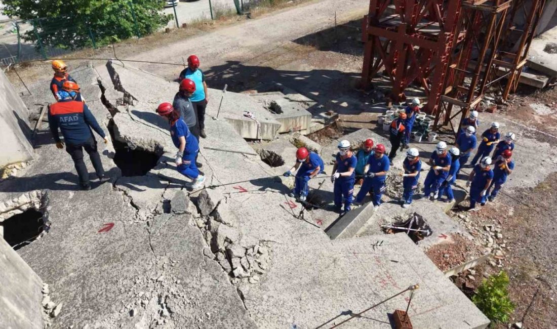 Yalova’da UMKE’nin gönüllü ordusu büyüyor Yalova İl Sağlık Müdürlüğü bünyesinde görev yapan Ulusal Medikal Kurtarma