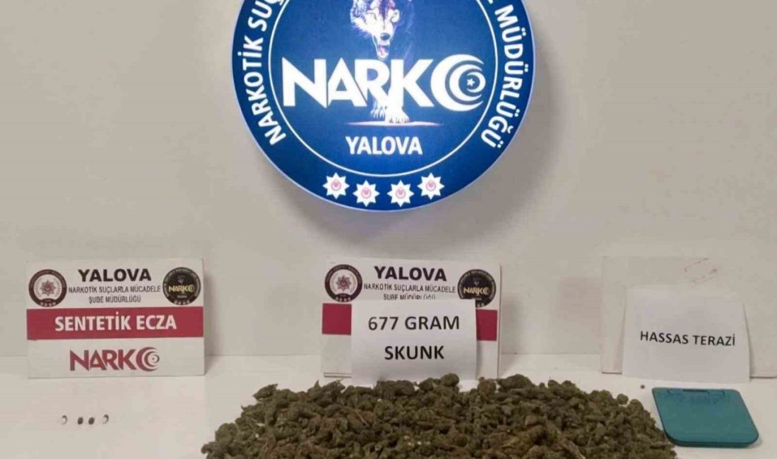 Yalova’nın Çınarcık ilçesinde polis tarafından düzenlenen uyuşturucu operasyonunda 2 şüpheli