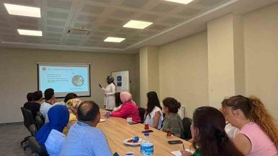Düzce’nin Akçakoca İlçesinde Sağlık Müdürlüğü tarafından düzenlenen hizmet içi eğitim