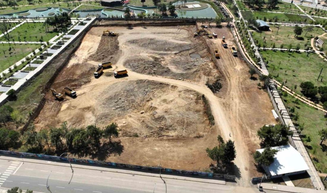 Gebze Millet Bahçesi’nde 10 bin kişilik caminin yapımına başlandı. Yaklaşık