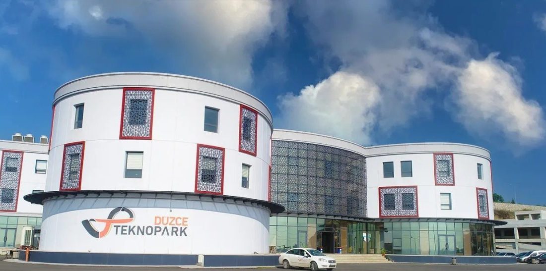 Düzce Üniversitesi koordinatörlüğünde ve Düzce Teknopark ortaklığı ile hazırlanan EDUVENTURE