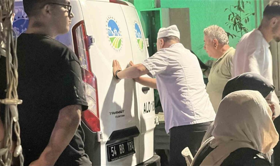 20 yaşındaki genç asılı bulundu, babanın feryadı yürekleri dağladı Sakarya’nın Adapazarı ilçesinde 20 yaşındaki çocuğunu evde kendini asmış halde