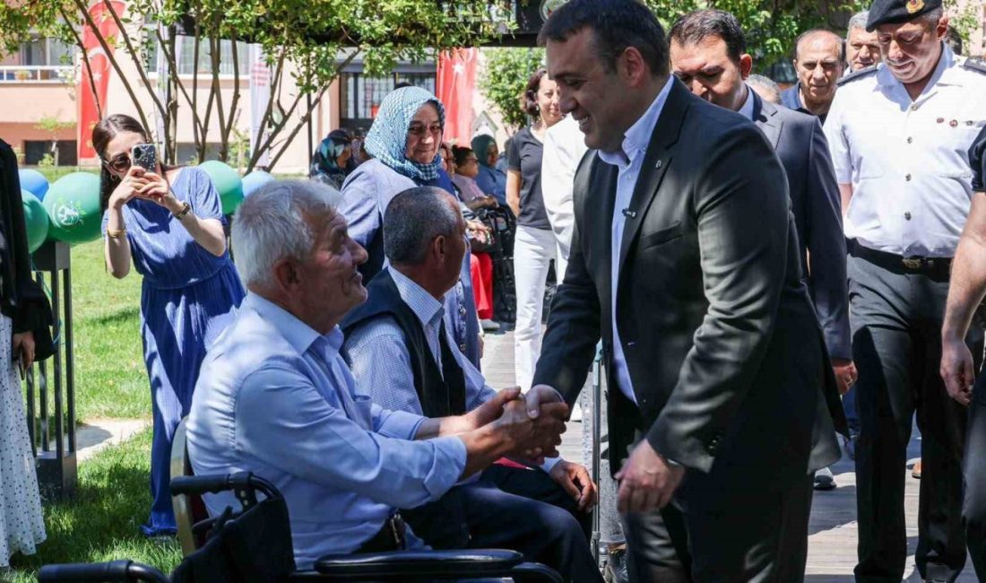 5 ton plastik kapak, 17 tekerlekli sandalyeye dönüştü Bilecik’te okullarda toplanan yaklaşık 5 ton plastik kapak, geri dönüşümle