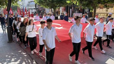 Gazi Mustafa Kemal Atatürk’ün Bolu’ya gelişinin 92’nci yıl dönümü; kortej