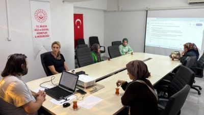 Bilecik’te bağımlılıkla mücadelede ailelere eğitim desteği verildi. Bilecik Aile ve