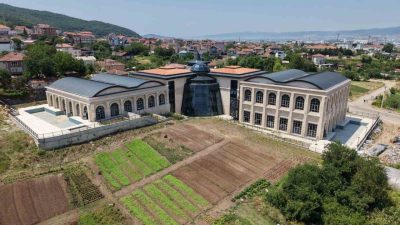 Başiskele ilçesinde inşa edilen ve bölgenin termal turizm potansiyeline önemli