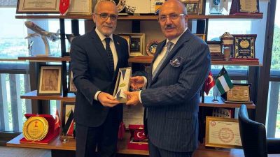 Cumhurbaşkanı Başdanışmanı Yalçın Topçu, Cumhurbaşkanlığı Külliyesi’nde ziyaret eden Taşköprü Belediye