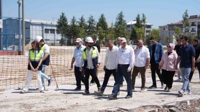 Düzce Belediye Başkanı Dr. Faruk Özlü, şehrin vizyon projelerinde devam