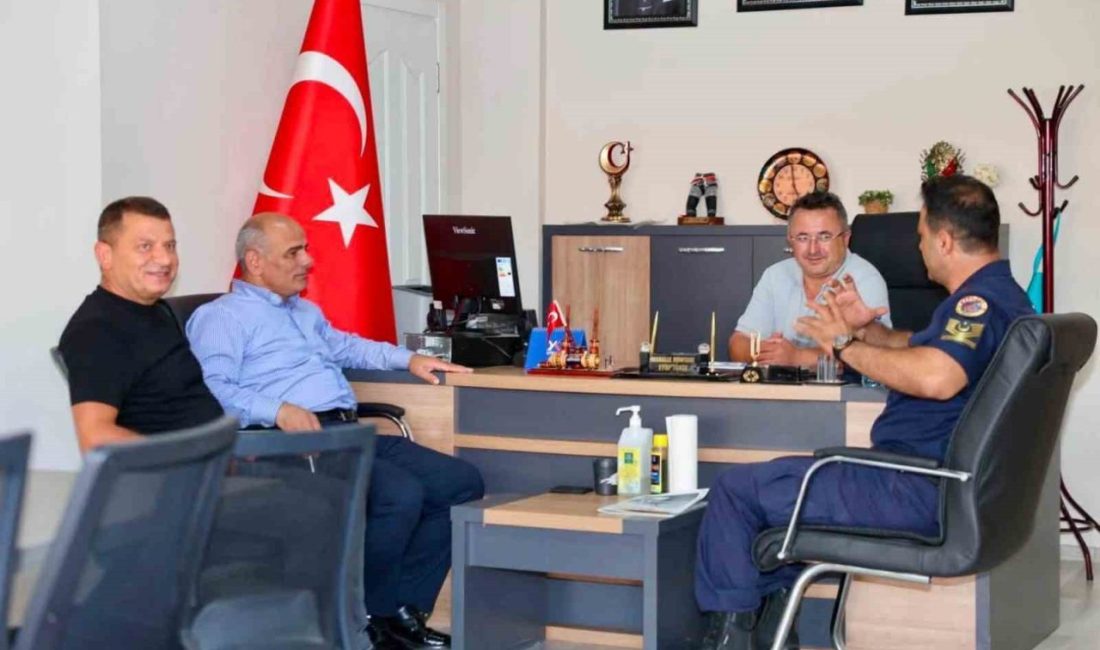 Körfez Belediye Başkanı Şener Söğüt, Sevindikli ve Kutluca mahallelerinde vatandaşlarla