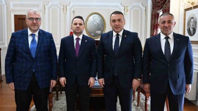 Bilecik Valisi Faik Oktay Sözer, AK Parti Bilecik Milletvekili Halil