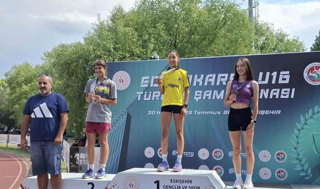 Bilecikli atletizm sporcusu bronz madalya kazandı. Eskişehir’de düzenlenen U16 Türkiye